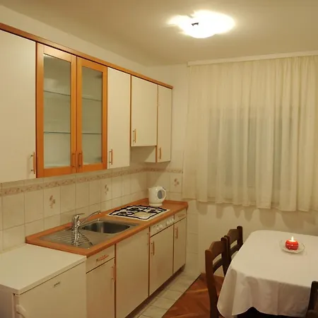 Dugonjic Daire Vodice